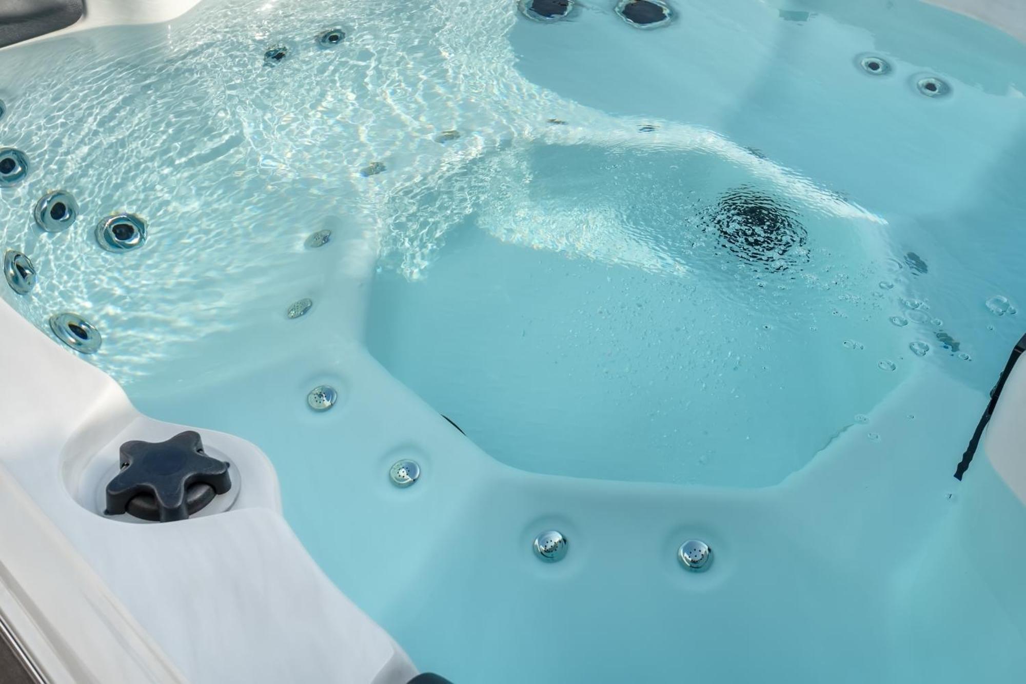 Villa Hot Tub Wifi Pool Gym Firepit Arcade Kernersville Exterior foto